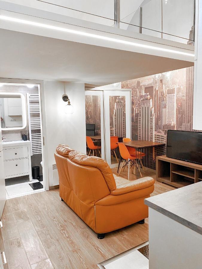 Apartment In The Middle Of Christmas Market Будапеща Екстериор снимка